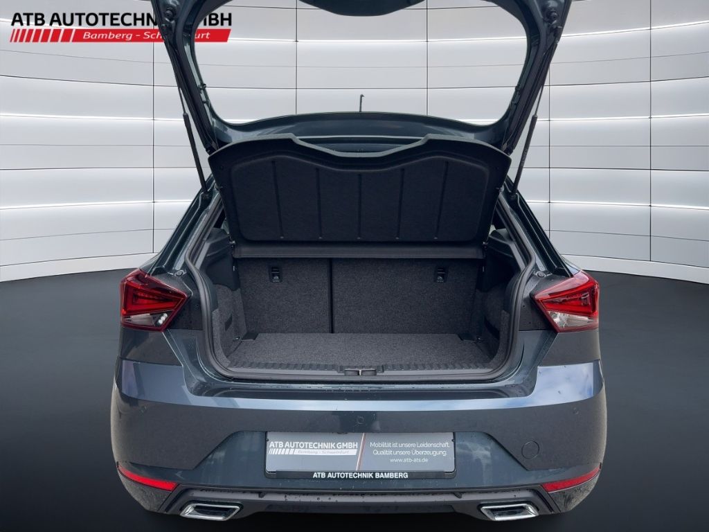 Fahrzeugabbildung SEAT Ibiza FR  NVI  WINTERP  RÜCKFAHRKAMERA