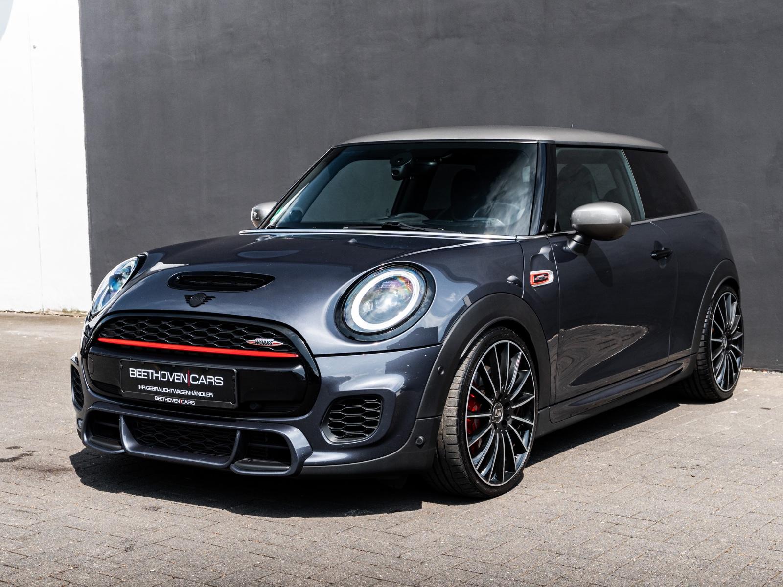 MINI JOHN COOPER WORKS GP Mega OPTIK