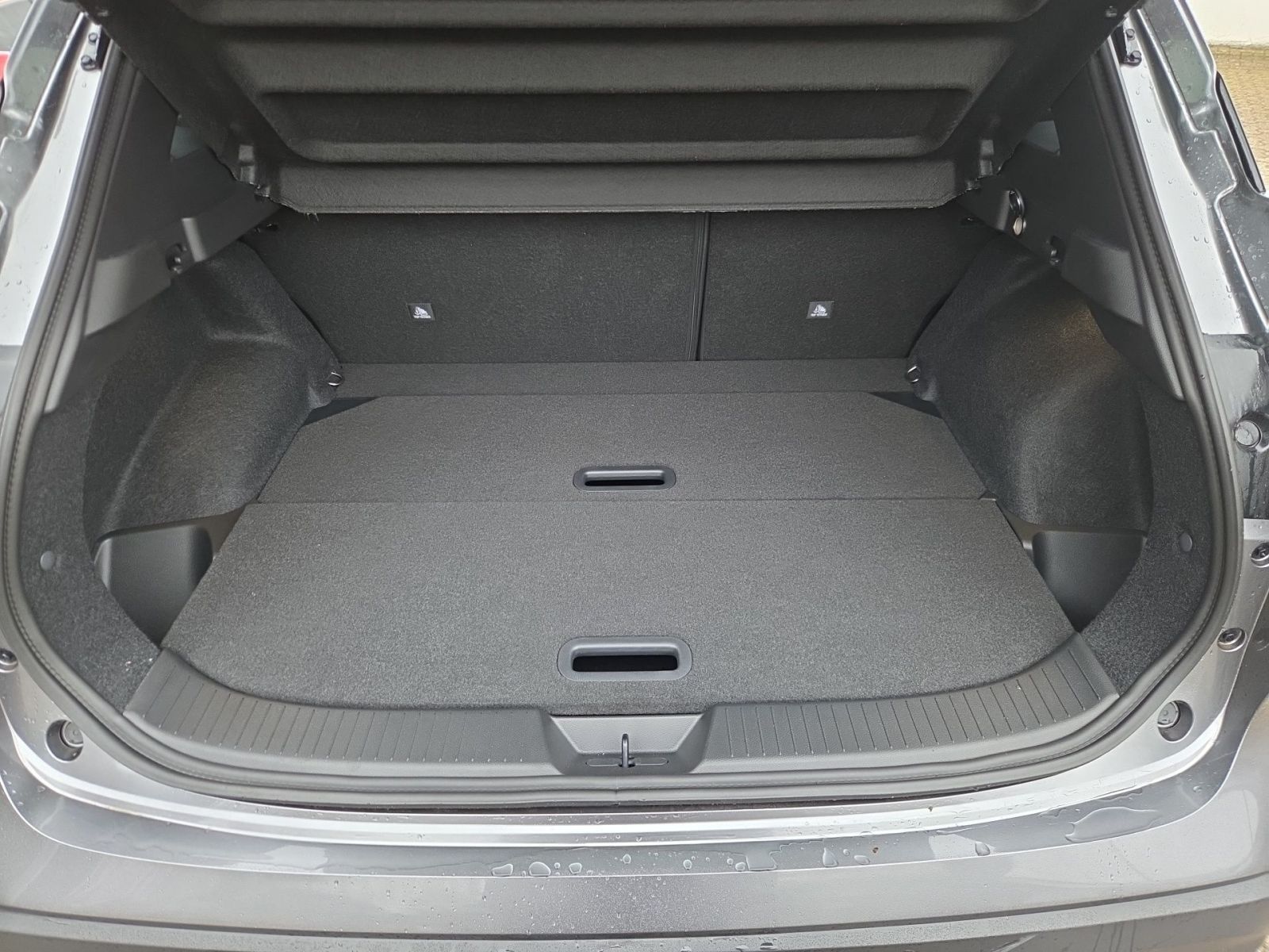 Fahrzeugabbildung Nissan Qashqai N-Connecta 140 PS Handschalter *HEADUP D