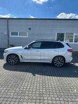 BMW X5 M50d Individual-H&K/Standhz/Luftfed/Pano-Sky - BMW X5 M50 in Köln