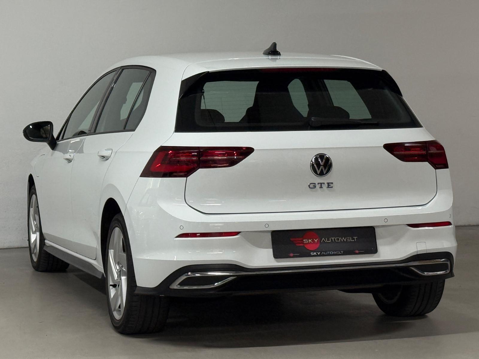 VOLKSWAGEN GOLF - 8 - HYBRID - 150 ch - BVA - PACK SPORT