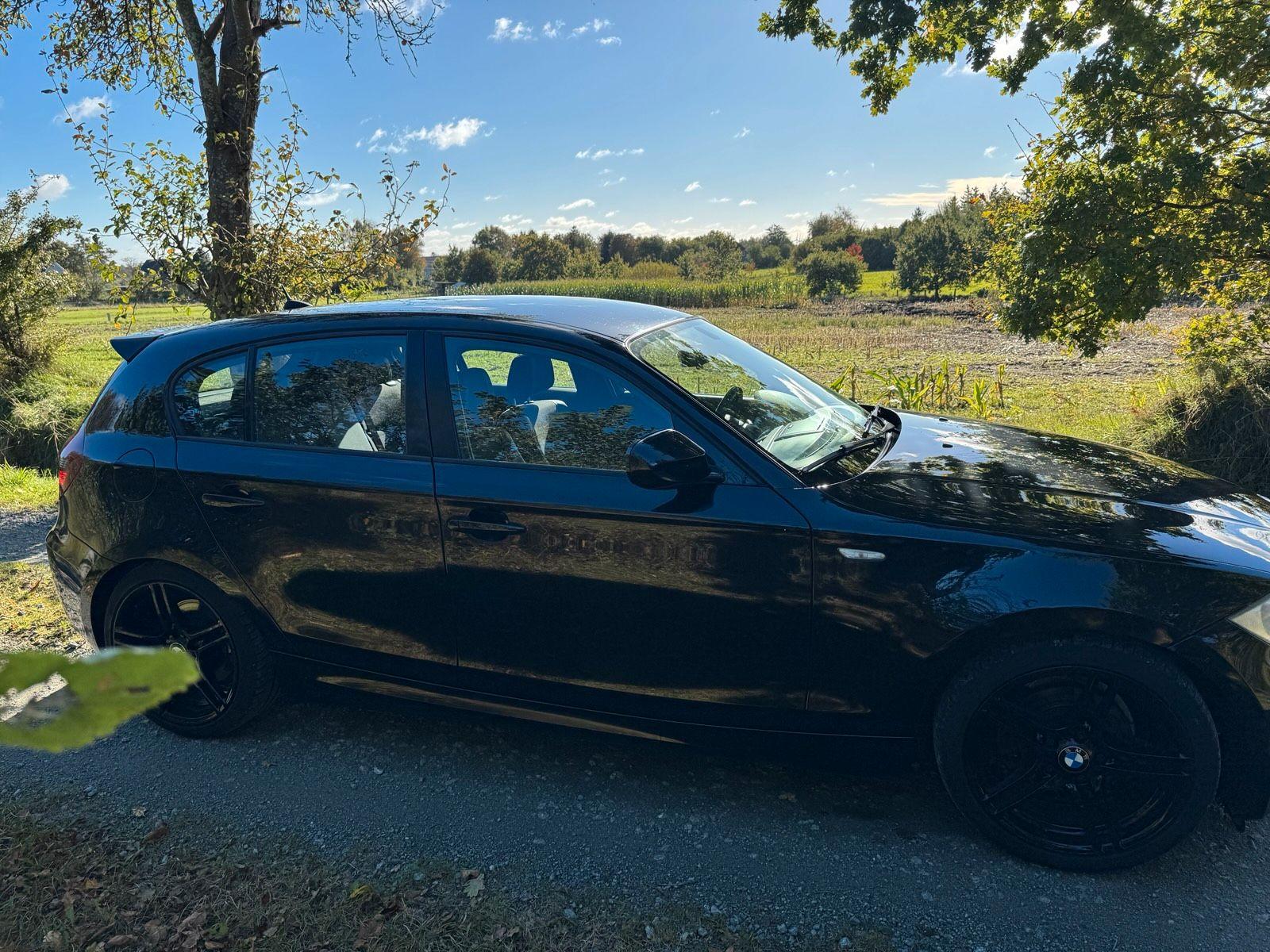 BMW 118 2010 — photo 6