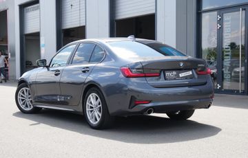 BMW 320 - 4