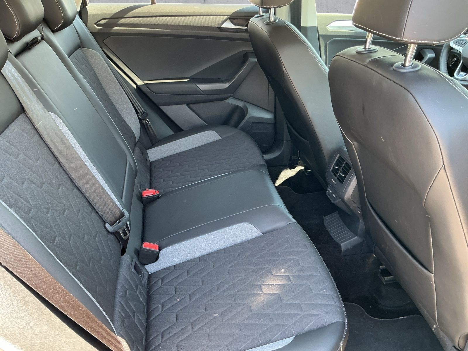 Volkswagen T-Roc - Bild 16