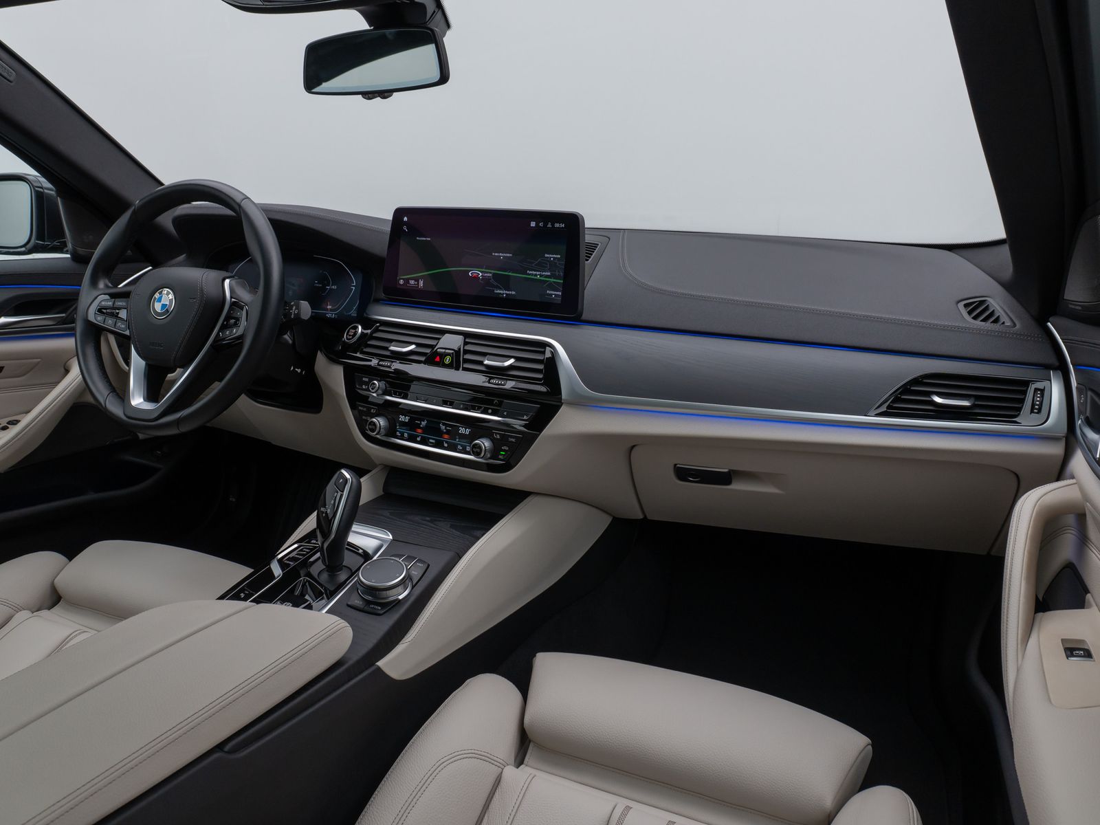 Fahrzeugabbildung BMW 520d  xD Luxury Line Panorama Kamera DAB H/K AHK