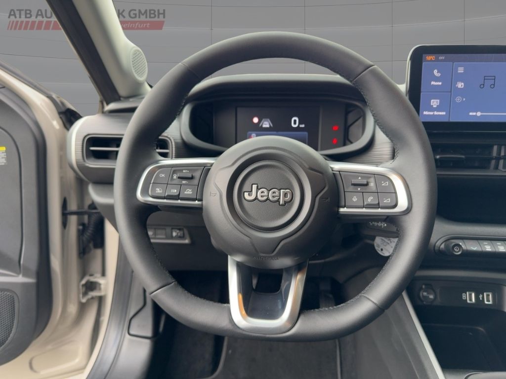 Fahrzeugabbildung Jeep Avenger WINTERPAKET TEMPOMAT EPH HINTEN