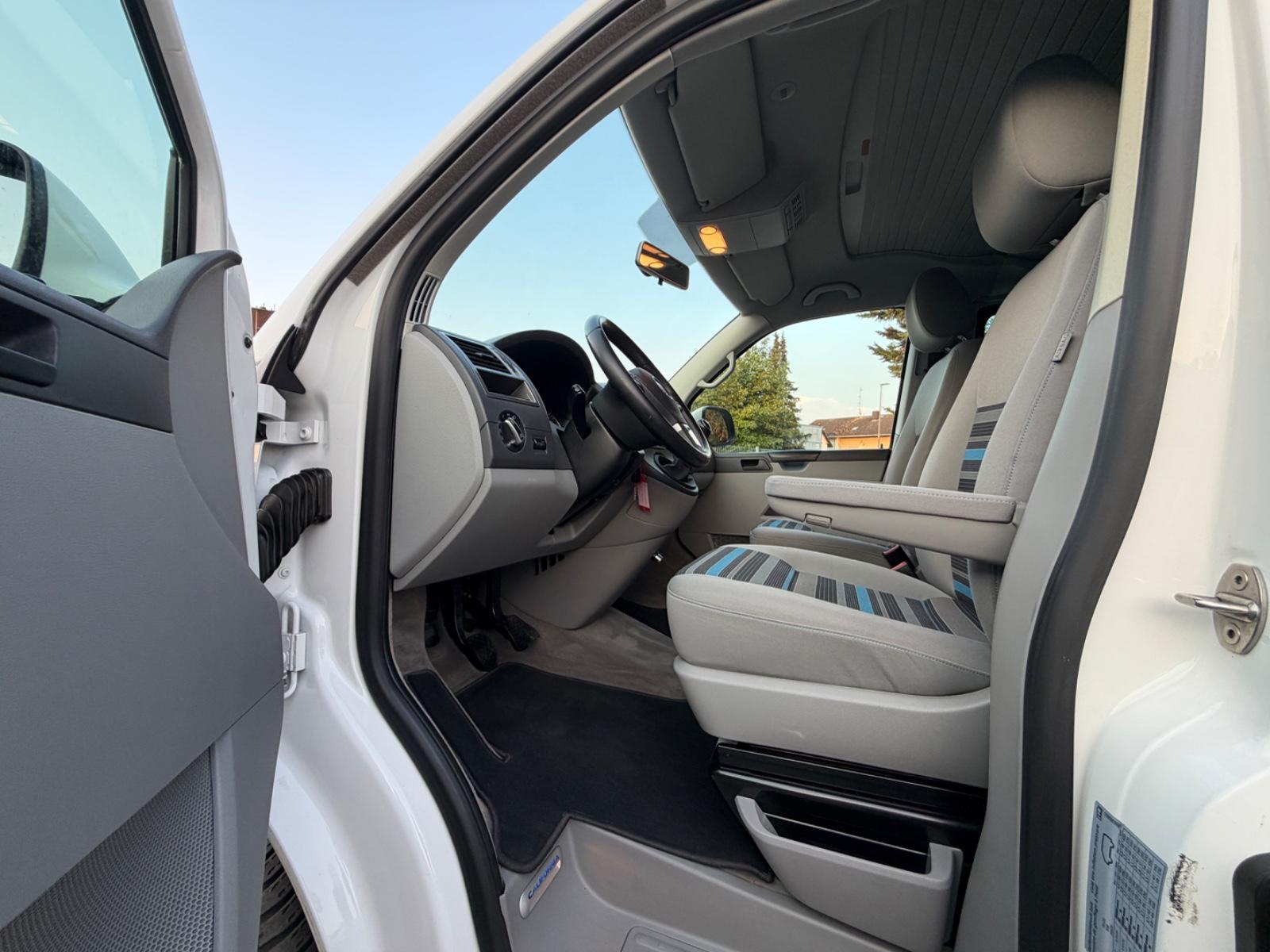 VOLKSWAGEN T5 CALIFORNIA BEACH 2.0 TDI 140ch BVM Sièges chauffants Toit relevable - 2EME MAIN