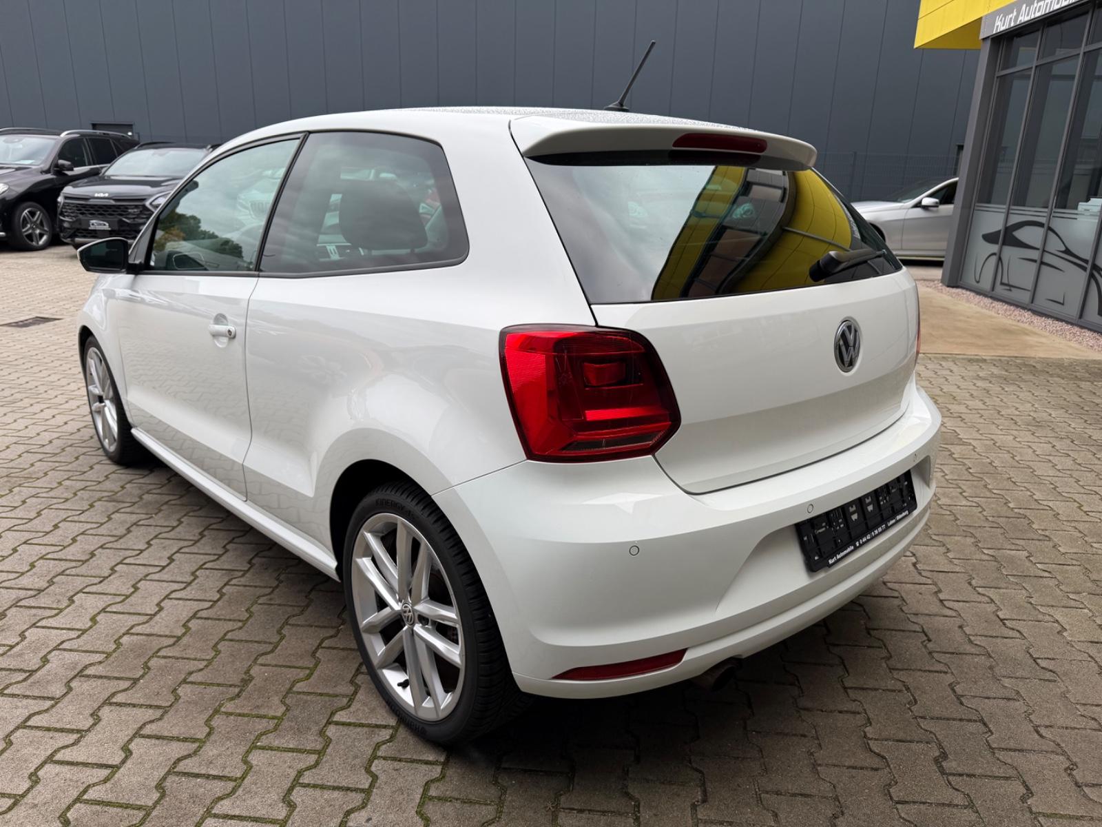Volkswagen Polo V Highline AUTOMATIK/NAVI/LEDER/SHZ/KLIMAA