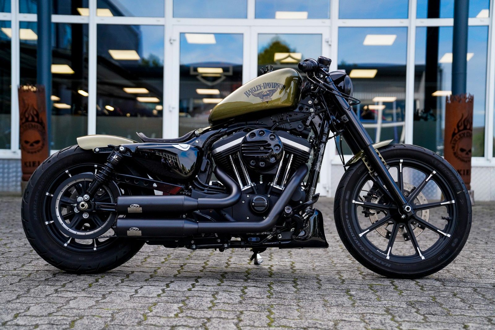 Fahrzeugabbildung Harley-Davidson SPORTSTER XL883N IRON - Jekill - Kurzes Heck -