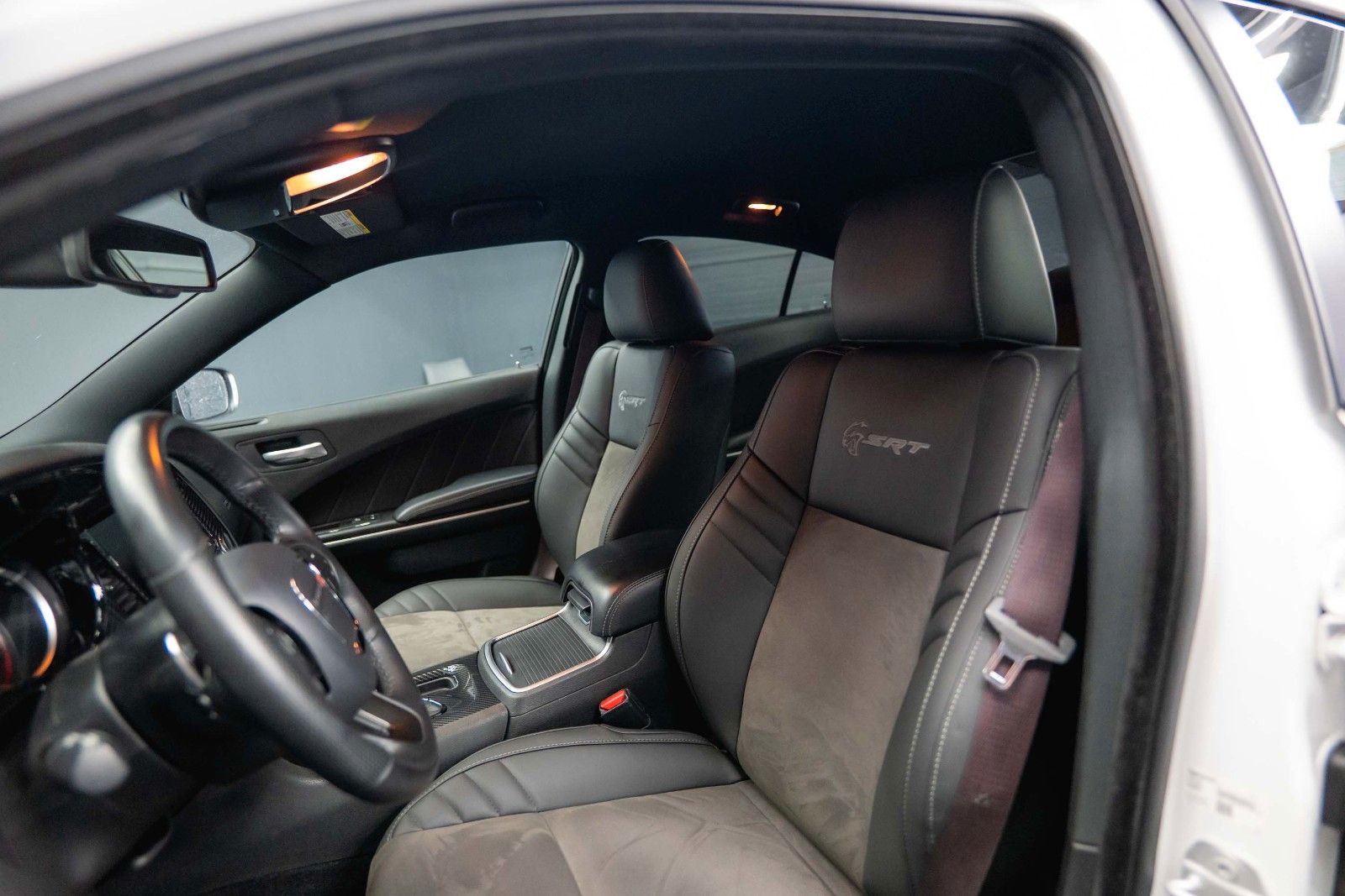 Fahrzeugabbildung Dodge Charger 3.6 4x4 SRT Styling *Kamera*LED*20 Zoll*