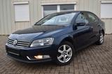 Volkswagen Passat Lim. Trendline BlueMotion*SHZ*AHK*PDC* - Volkswagen Passat aus 2010