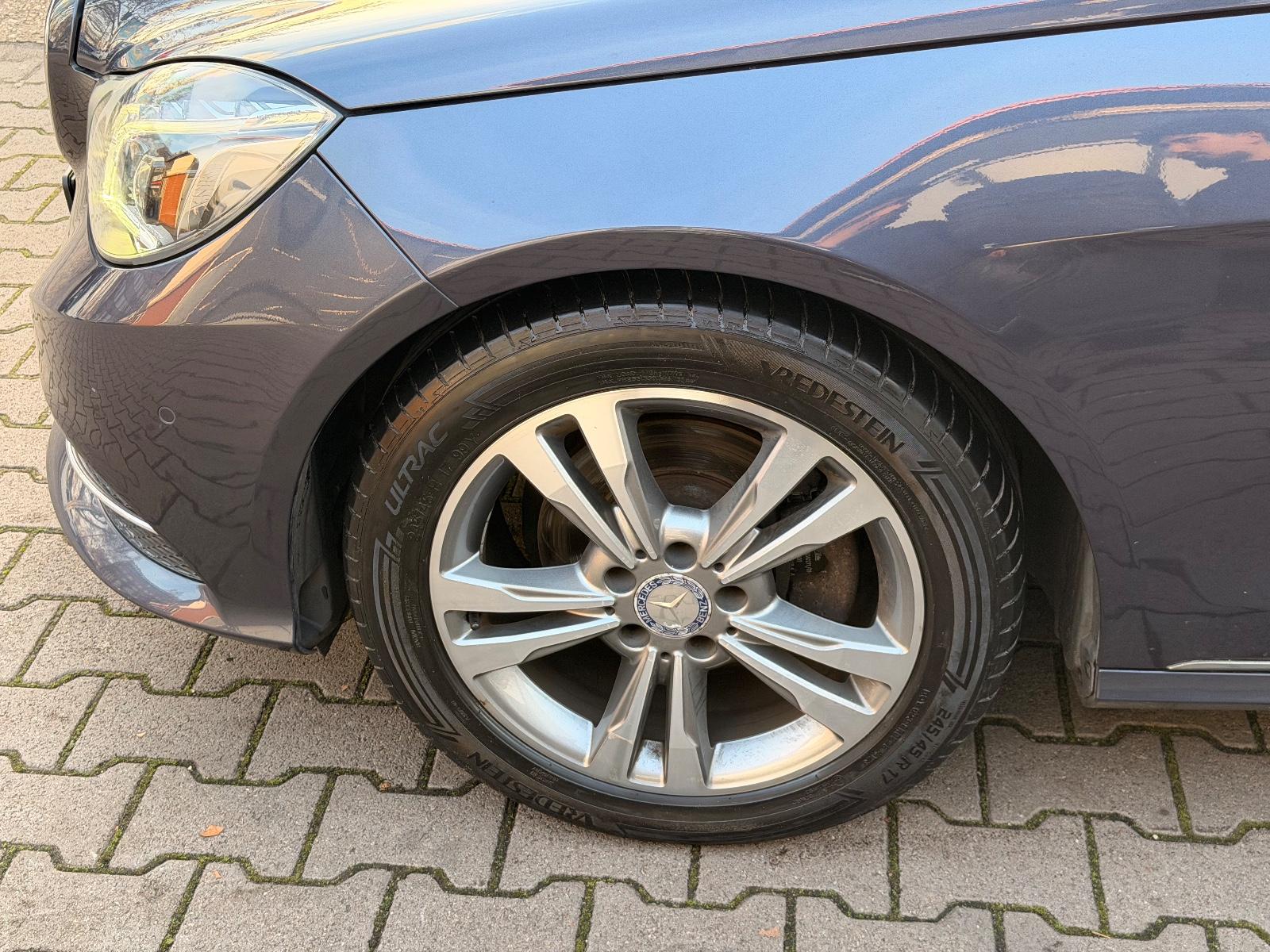 Mercedes-Benz E 220 CDI BlueEFFICNCY AVANTGARDE MANUELL 2.Hand