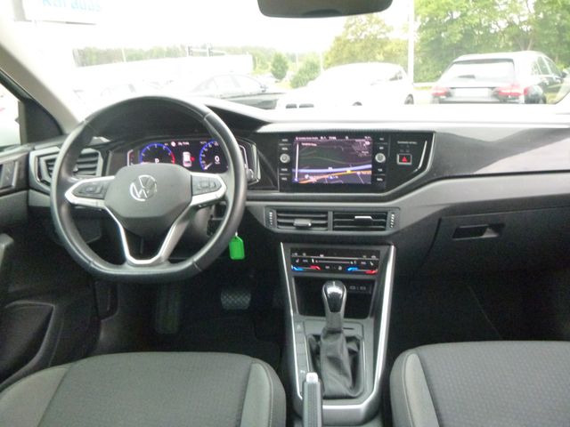 Fahrzeugabbildung Volkswagen Taigo 1,0 TSI Life >AUT/AHK/NAV/LED/Sitzheiz/PDC