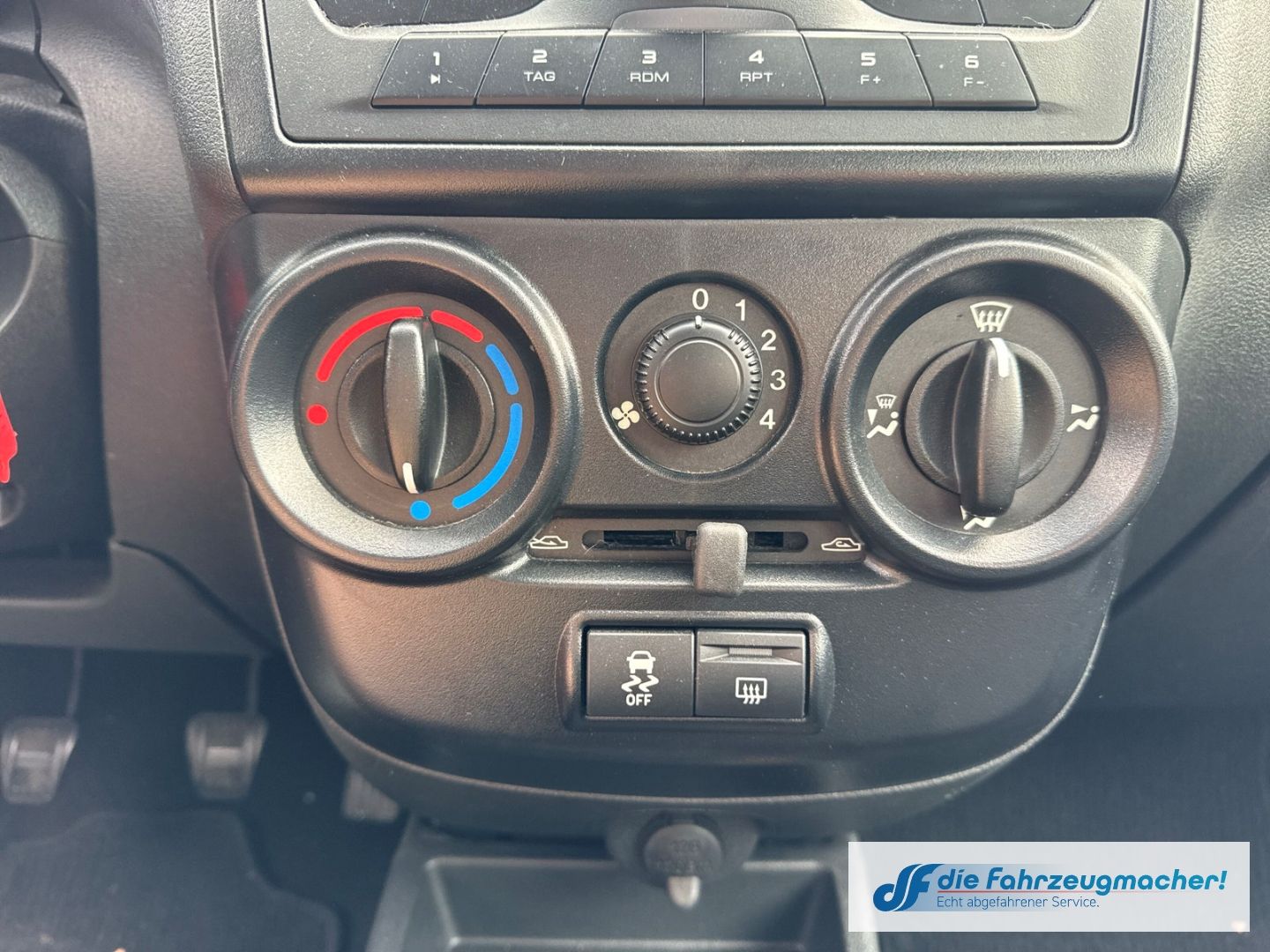 Fahrzeugabbildung Lada Kalina 2 Kombi Alu ESP ABS Privacyverglasung *EX