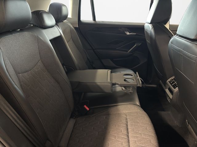 Volkswagen Tiguan 1.5eTSI Life LED AHK Navi ACC 360° foto 16