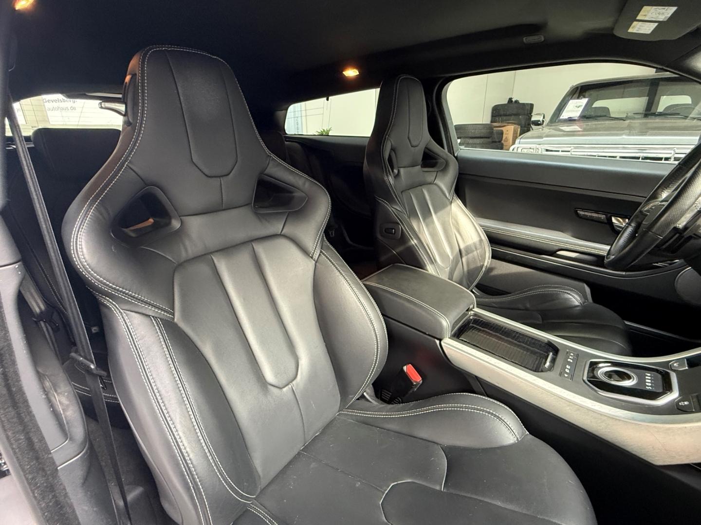 Land Rover Range Rover Evoque Dynamic 2.2 SD4 Sportsitze 8-