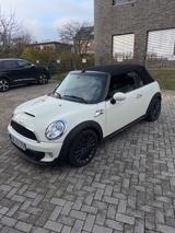 MINI Cooper S Cabrio Cooper S - weiße MINI Cooper S Cabrio
