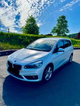 BMW 218 Gran Tourer 218d xDrive Advantage Advantage