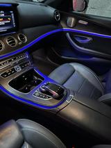 Mercedes-Benz E 300 de T Autom. - - Mercedes-Benz E 300 in Freiburg