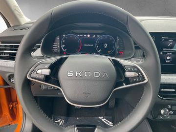 Skoda Kamiq 1.0 TSI Tour *2xPDC*ACC*CAM*MATRIX*NAV*SHZ