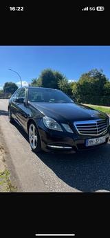 Mercedes-Benz E 200 CDI BlueEFFICIENCY AVANTGARDE AVANTGARDE - Mercedes-Benz E 200: Cdi Blueefficiency