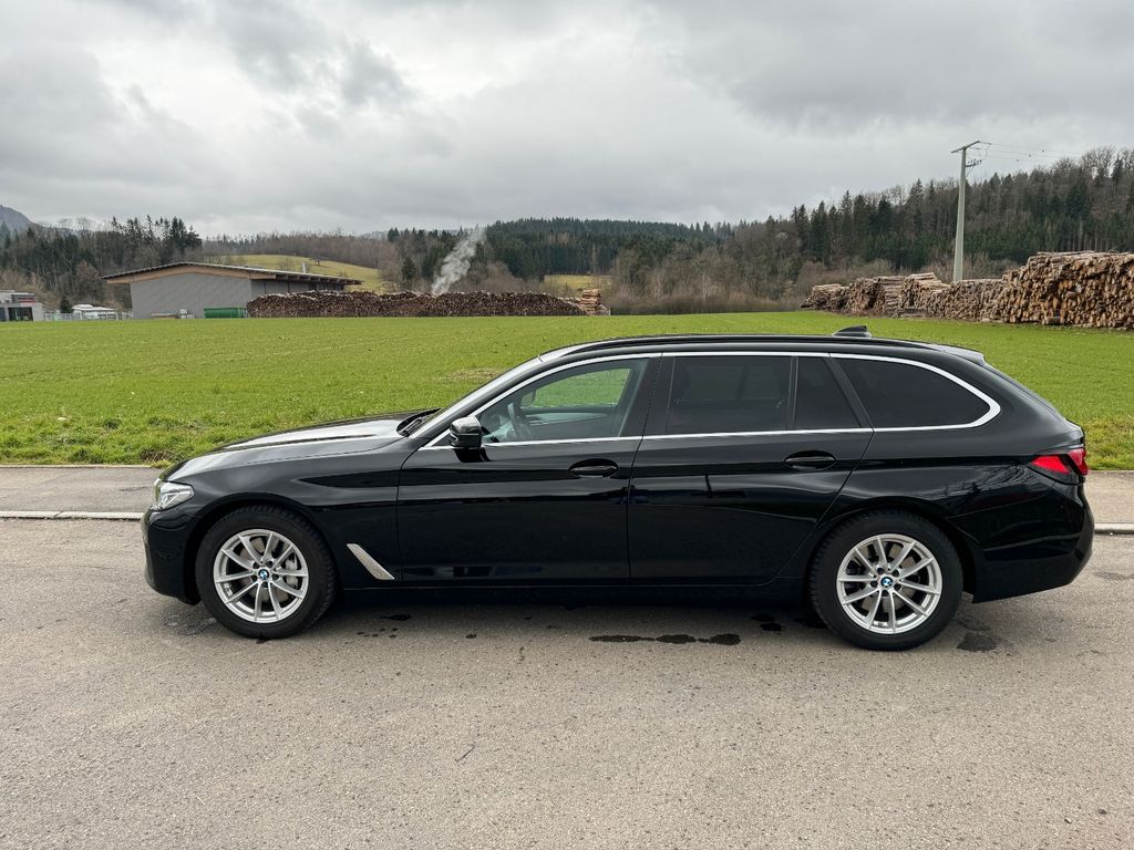 Image of BMW 540