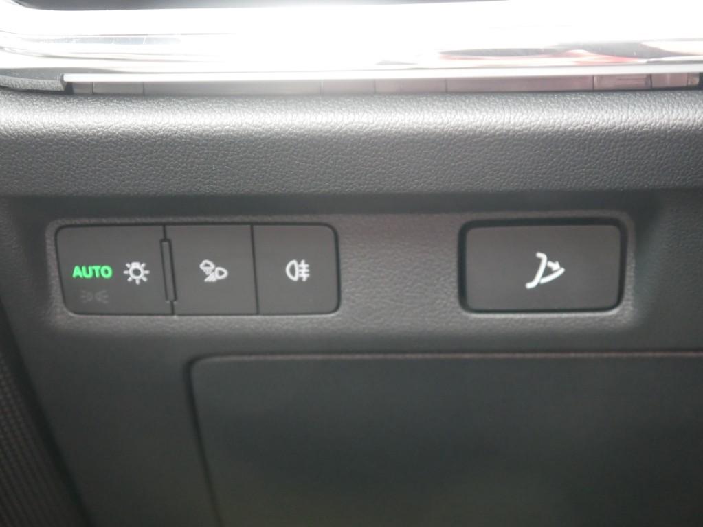 Skoda Enyaq 60 Loft LED Navi ACC Kamera Sitzheizung
