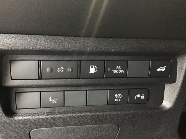 Fahrzeugabbildung Mitsubishi Plug-in Hybrid Outlander Intro Edition Navi/360°