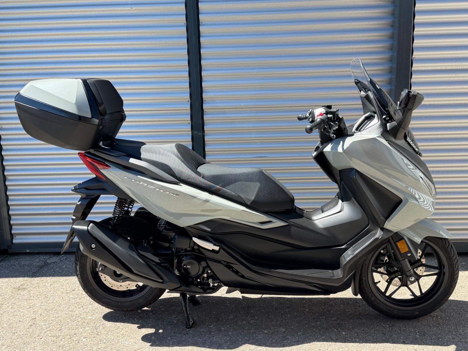 Honda FORZA 350 / NUR 650 KM !! / NEUWERTIG !!