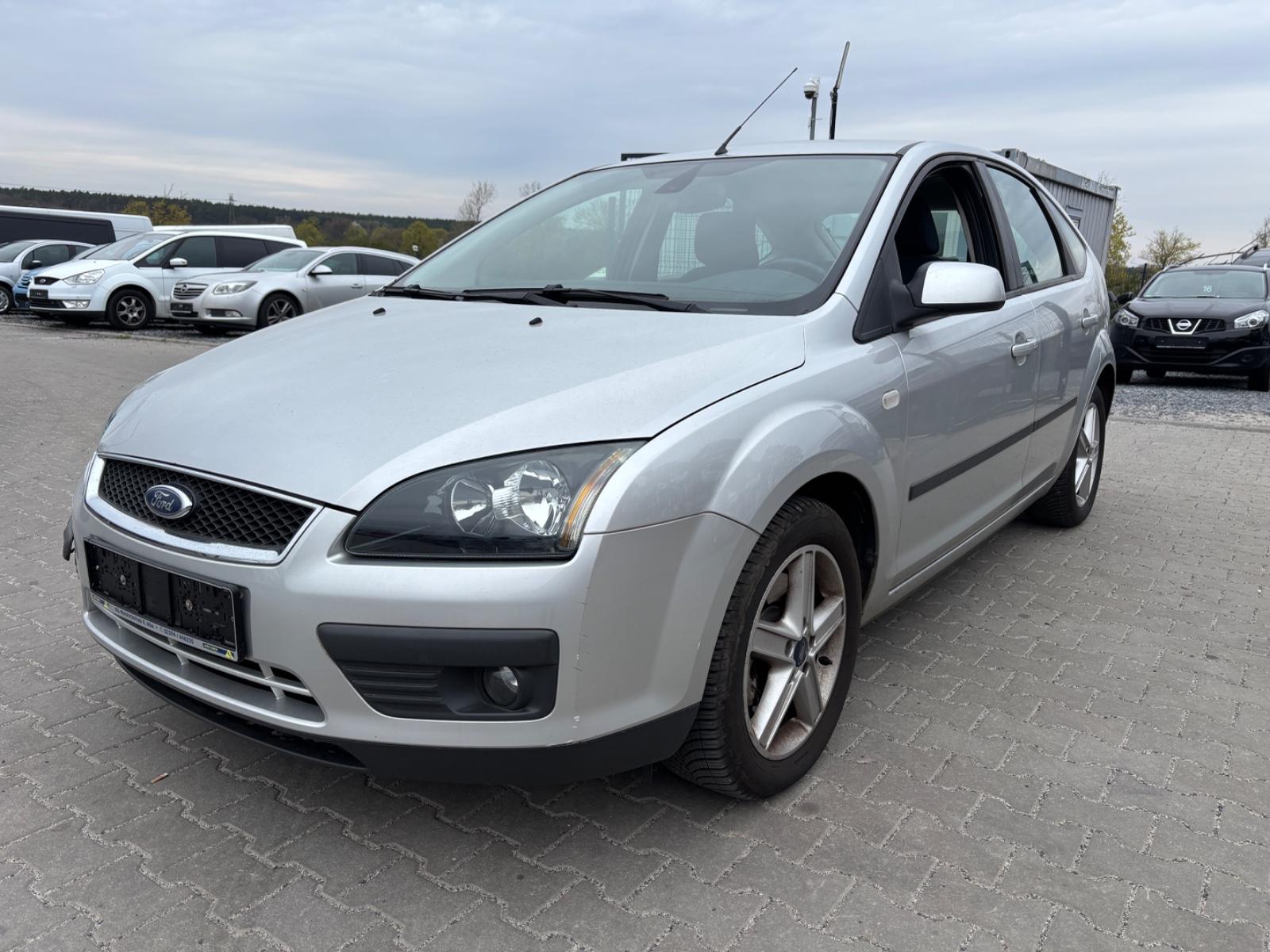 Ford Focus 2,0 Ghia Autom. *TÜV 03-2027*Klima*