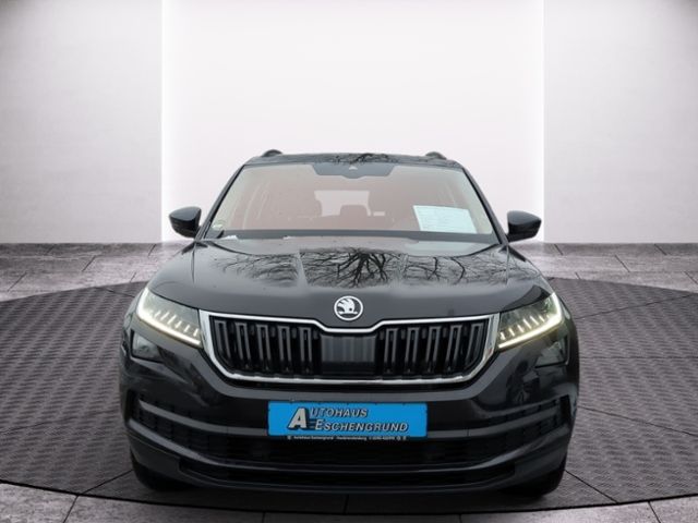 Fahrzeugabbildung SKODA Kodiaq 2.0 TDI DSG 4x4 Clever AHK DCC CANTON 7-S