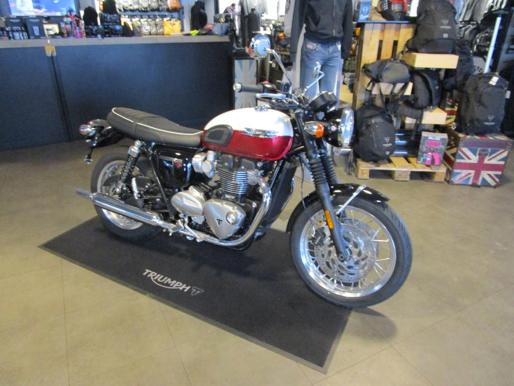 Triumph BONNEVILLE T120 Tageszulassung