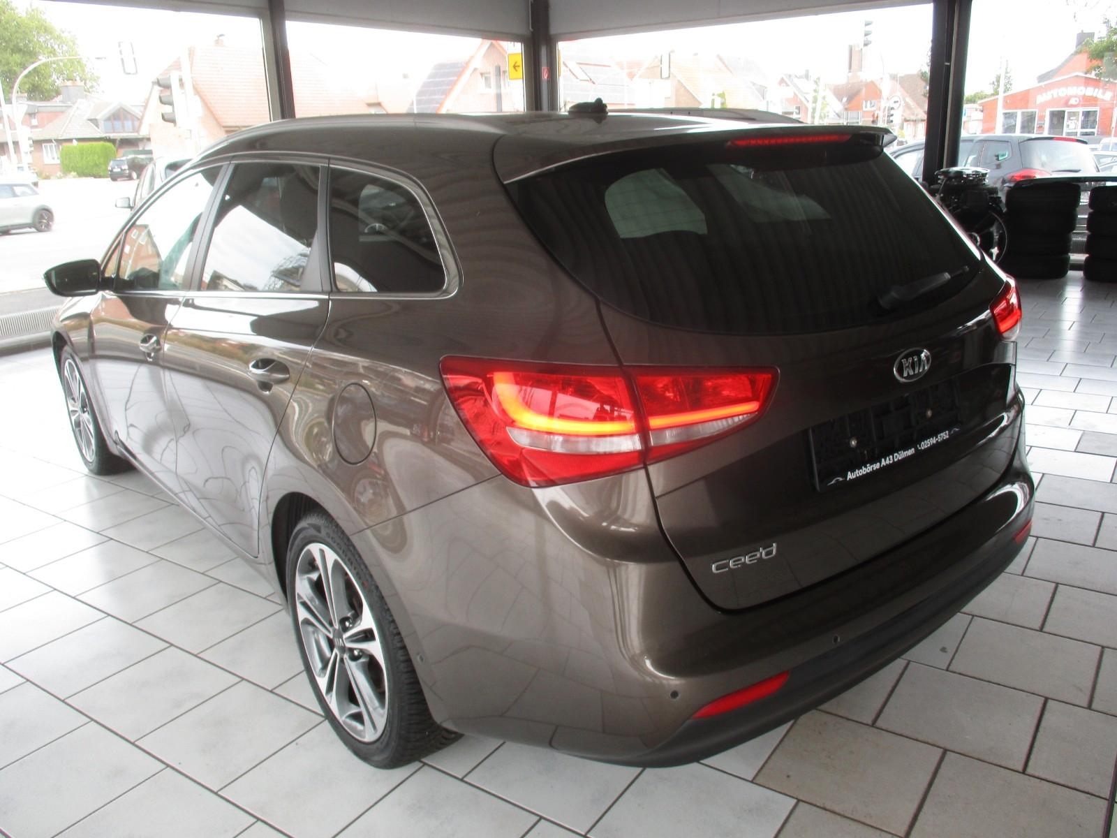 Kia cee'd Sportswagon Spirit, Klimaaut,LM,AHK