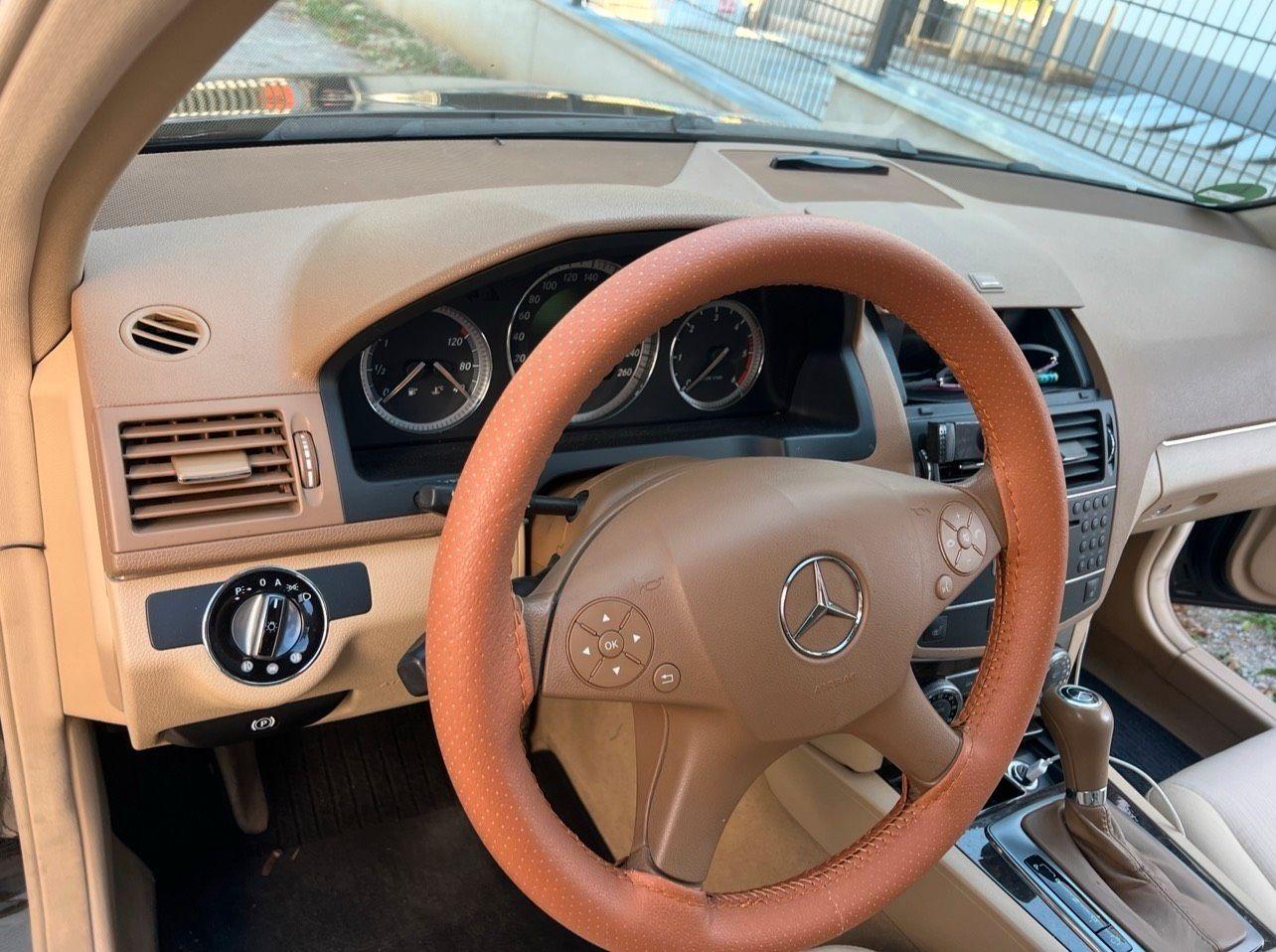 Mercedes-Benz C220 2008 — photo 8