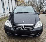 Mercedes-Benz A 160 BlueEFFICIENCY -Panoramadach Klima - Mercedes-Benz A 160 in Bonn