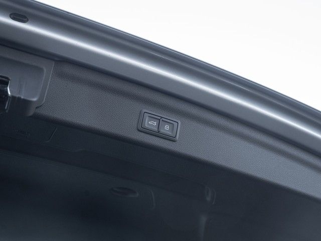 Q3 45 TFSI e LED+NAVI+GJR