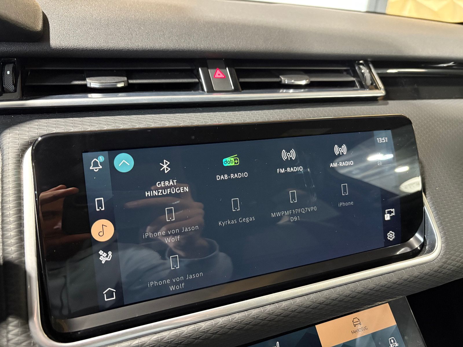 Fahrzeugabbildung Land Rover Range Rover Velar/360*KAM/LED/APPLE/LEDER/