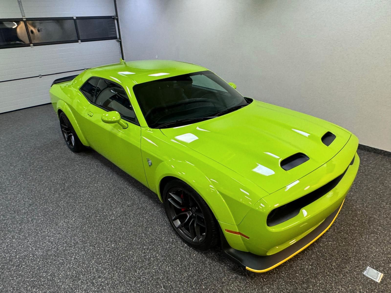 Fahrzeugabbildung Dodge HELLCAT JAILBREAK -LAST CALL-CARBON-FAHRWERK