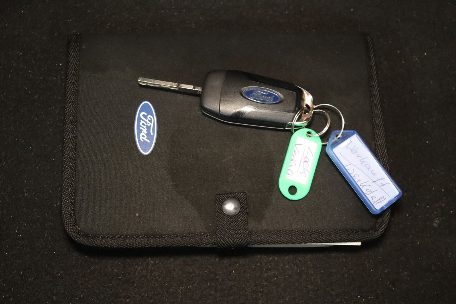 Fahrzeugabbildung Ford Fiesta 1.1 * Klima * Tempomat