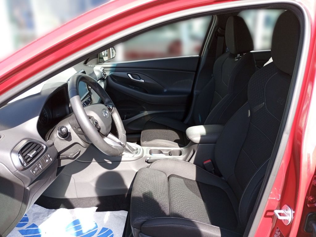 Fahrzeugabbildung Hyundai i30 1.4 Turbo M/T N-LINE Komfortpaket + Navi