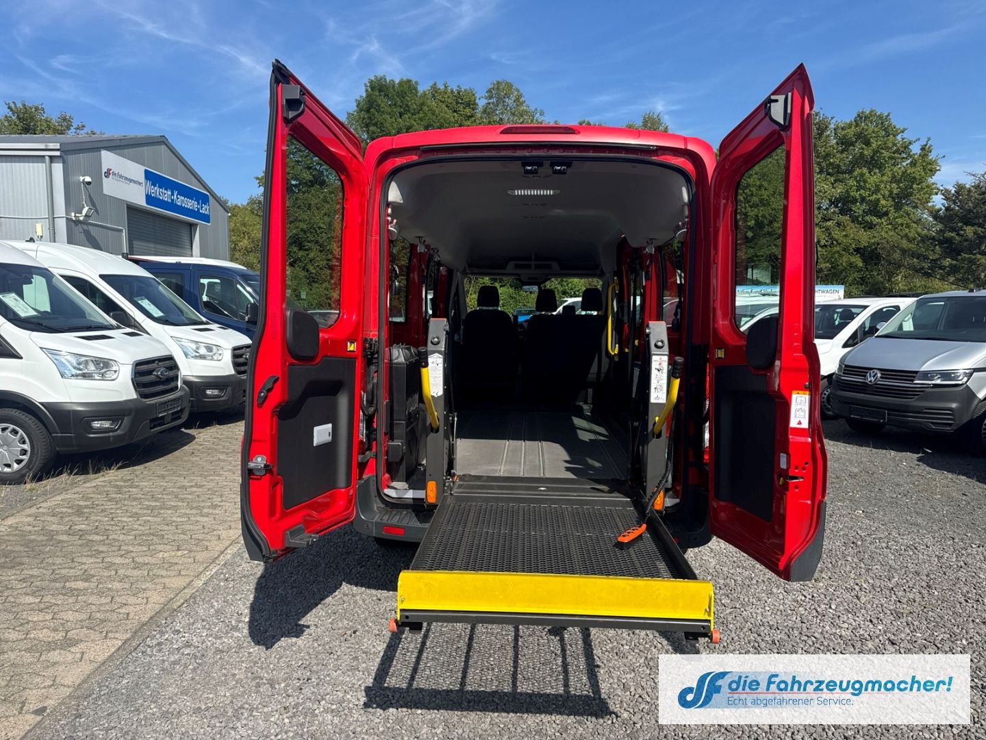 Fahrzeugabbildung Ford Transit Kombi 350 L3 Trend Temp Klima *7151 Exp