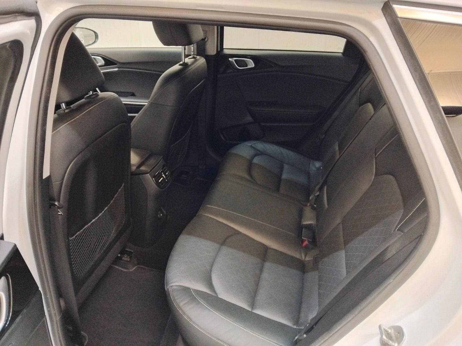 KIA cee'd Sporty Wagon (11/2022, Benzin)