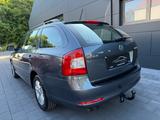 Skoda Octavia Combi 2.0 TDI Elegance 4X4 AHK - Skoda Octavia: Allradantrieb, Elegance