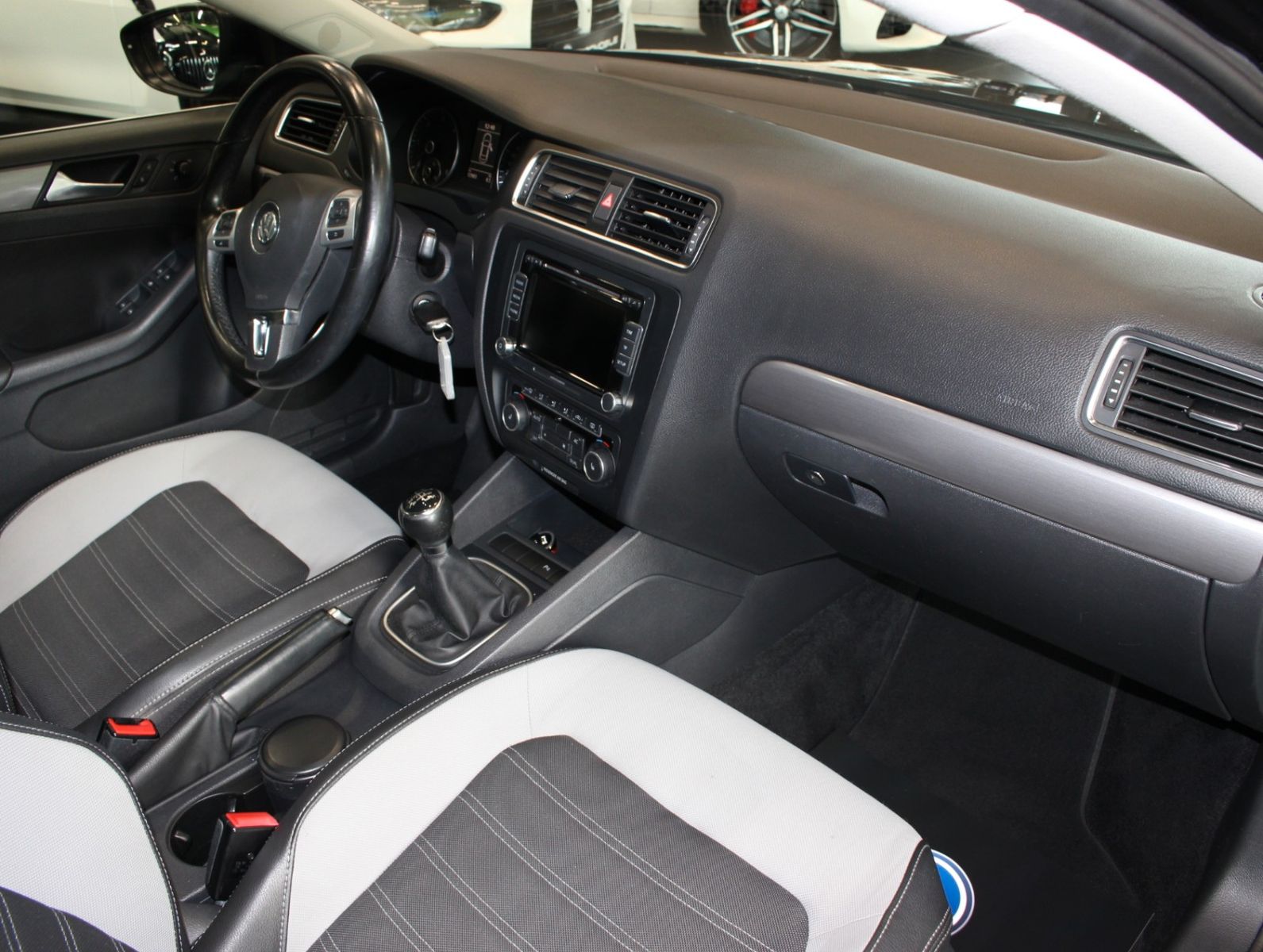 Fahrzeugabbildung Volkswagen Jetta VI Highline