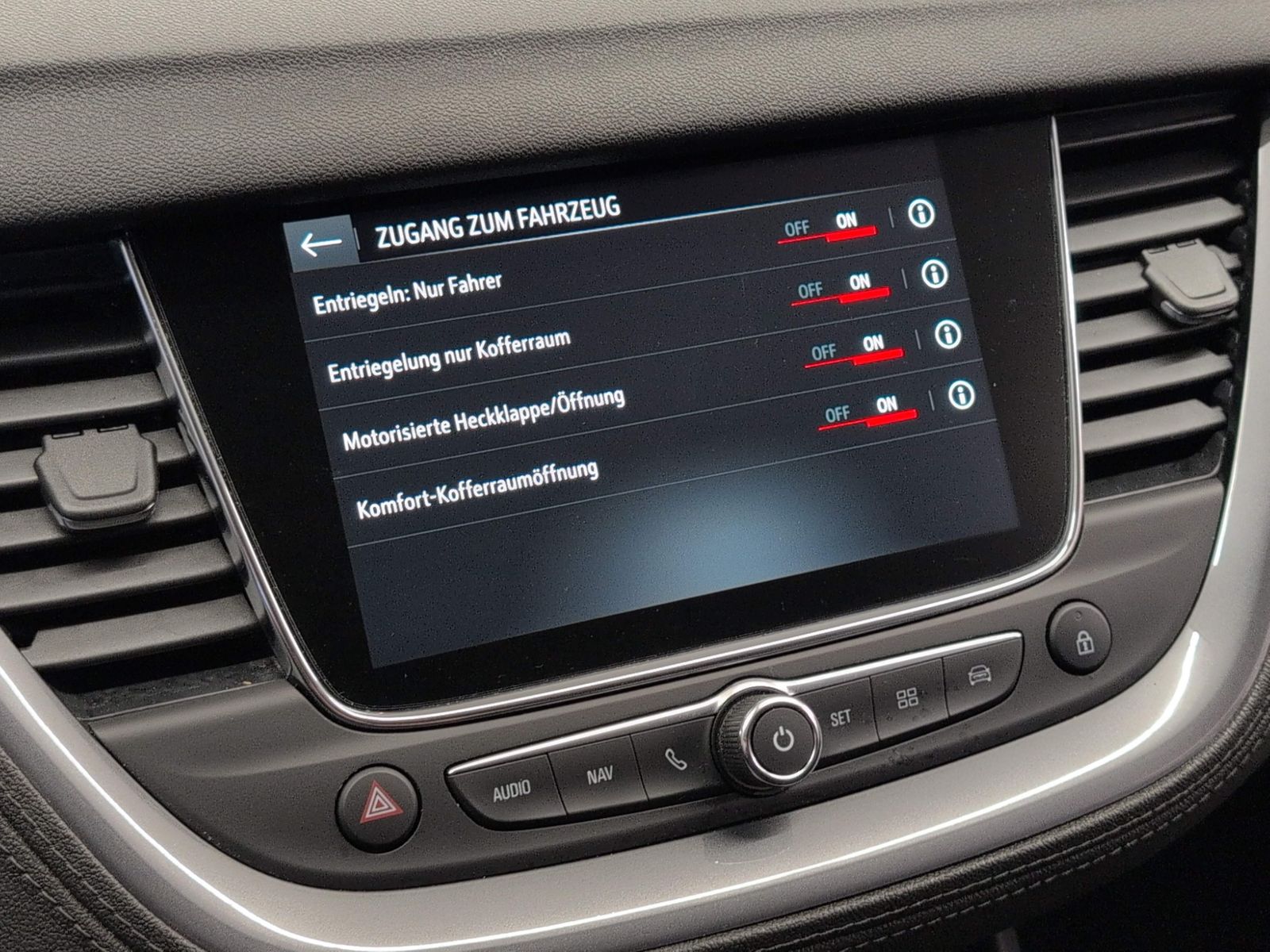 OPEL Grandland X Grandland 1.6 Turbo Ultimate Automatik Navi AHK – Bild 30