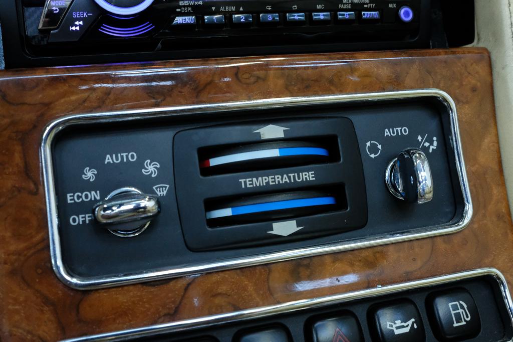 Rolls-Royce Corniche