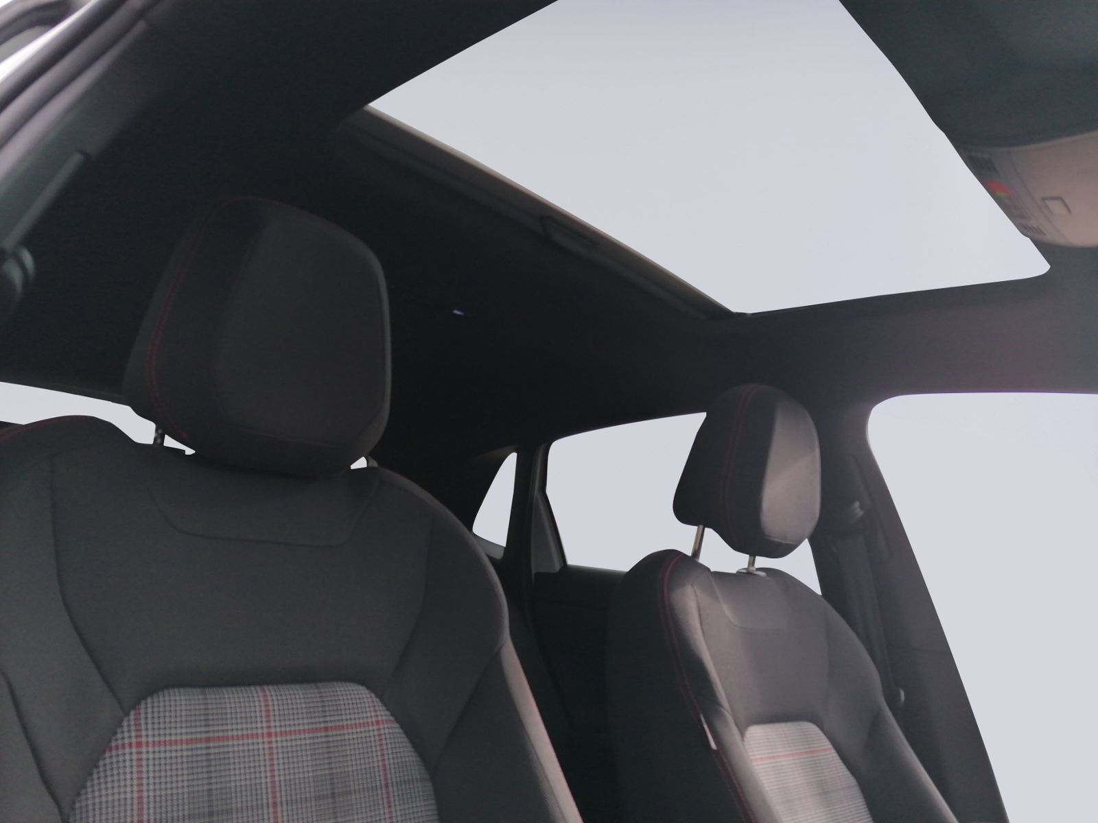 Polo GTI DSG KAMERA+PANO+SPORT-SELECT