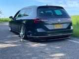 Volkswagen Passat 2.0 TDI Highline auf Luft  - Volkswagen Passat: TDI Highline