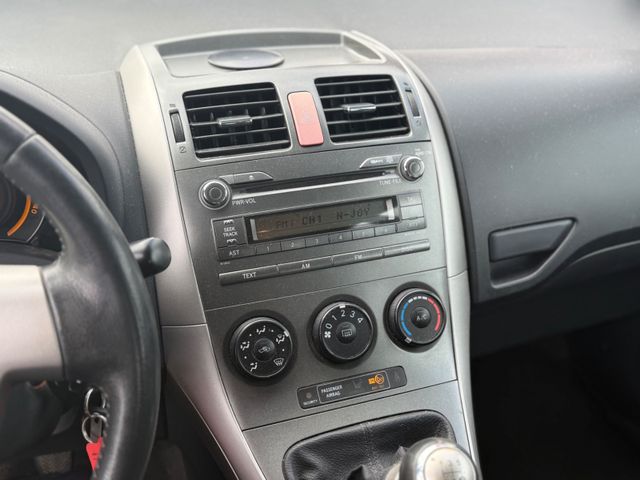 Toyota Auris Luna