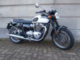Triumph Bonneville T120 del 2016, Passaggio , ta - TRIUMPH TR2